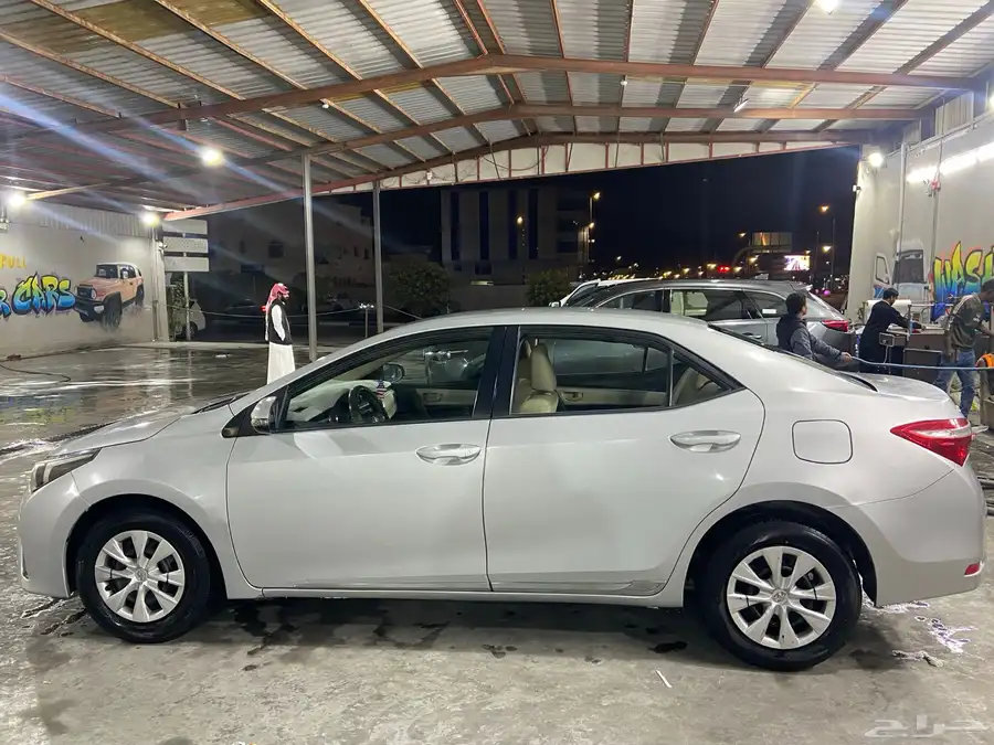 TOYOTA COROLLA 2015 3