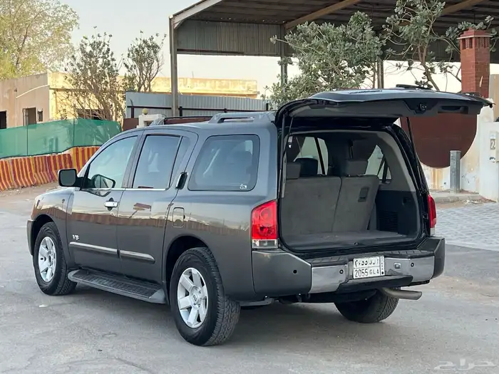 نيسان ارمادها 5