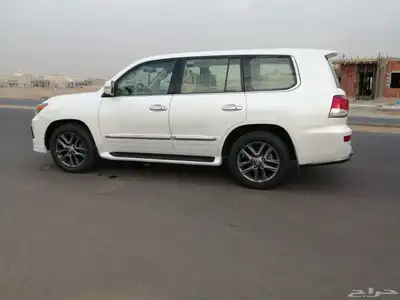لكزس LX 2015 15