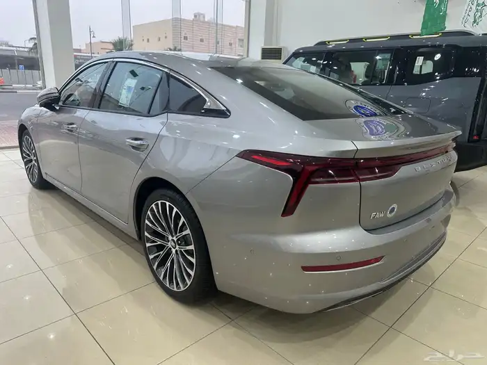 بيستون فاو B70 2025 21