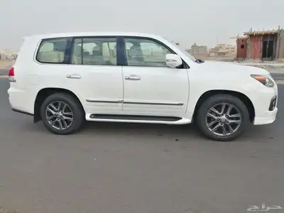 لكزس LX 2015 24