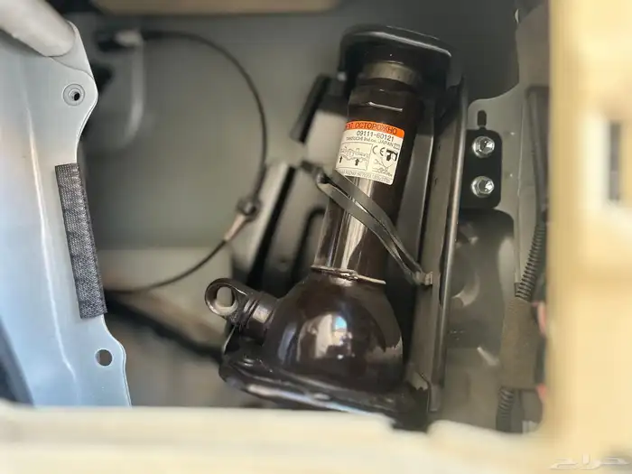 لا ندكروزر 2016 فل كامل GX.R بريمي V6 ( تم البيع ) 76