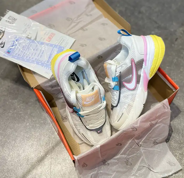 تايقر و v2k نسائي ب 99 1