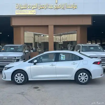 تويوتا كورولا استاندر مكينه 1.5 موديل 2025 لون ابيض 3