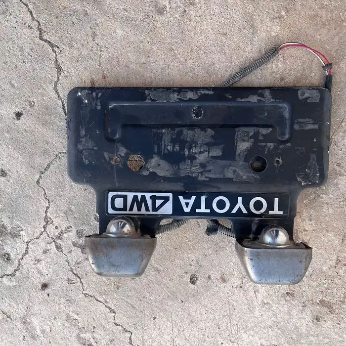 موجود جركل جيب ربع طيب ونظيف دبه بنزين وكاله 4