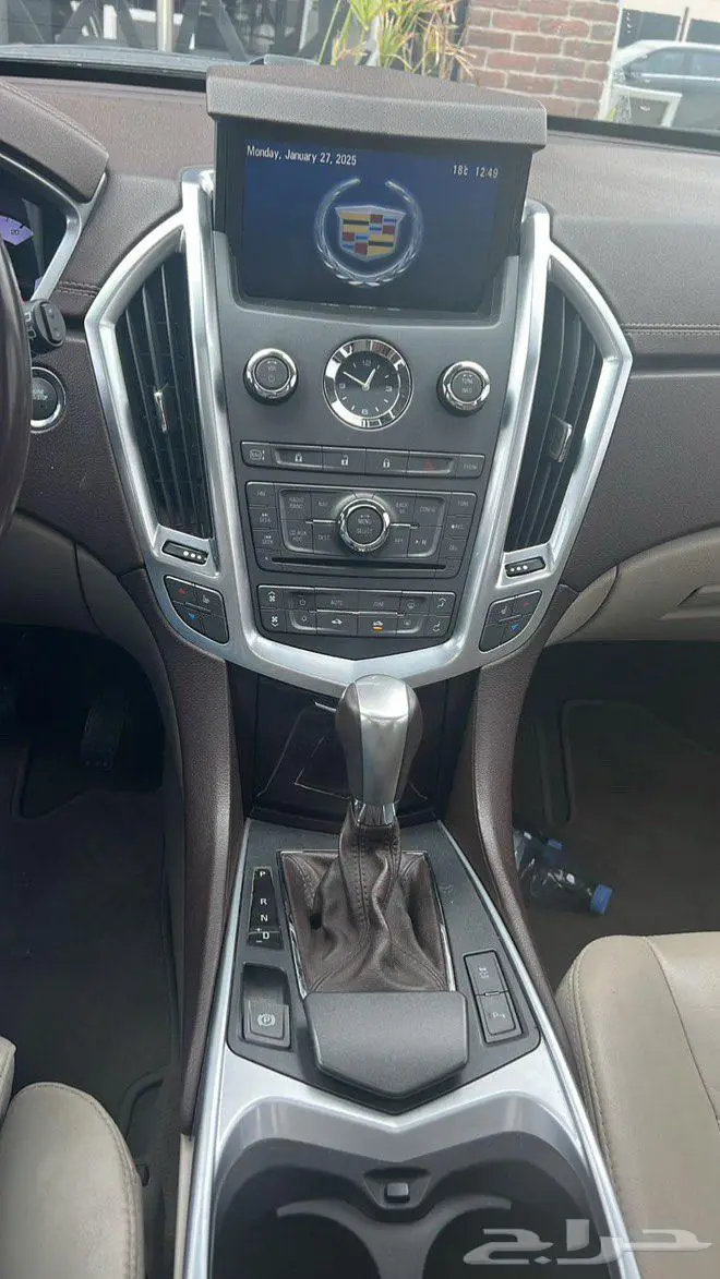 كاديلاك SRX 4 بحالة الوكالة 5