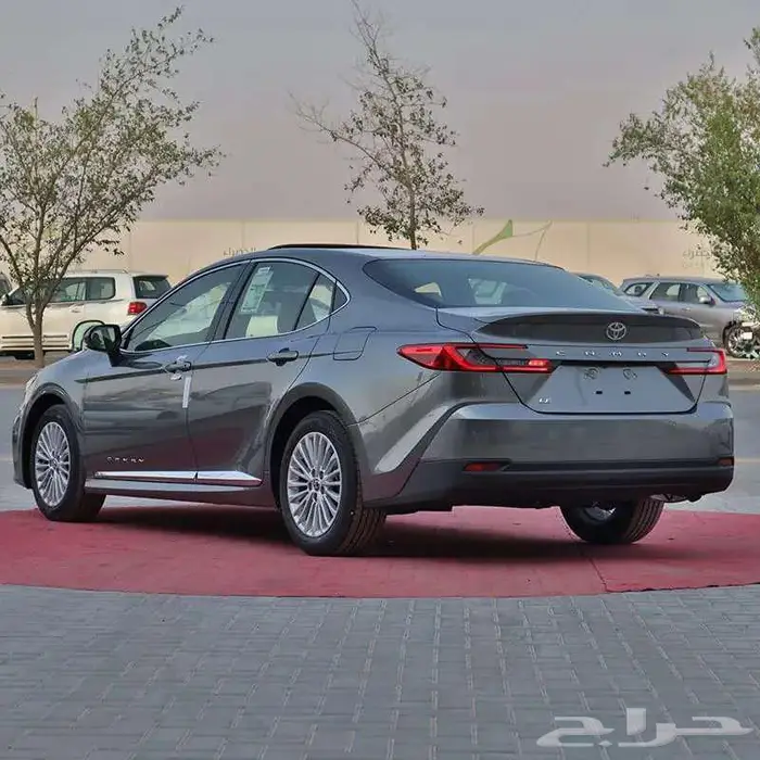 توبوتا كامري LE بنزين 2025 مبيعات اقساط الراجحي فقط 3