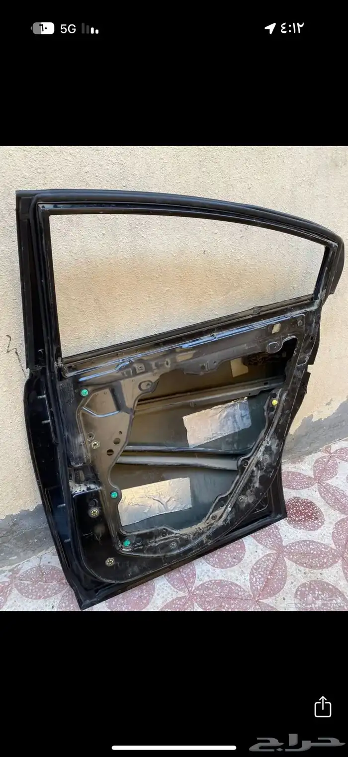 باب دوج خلفي يمين   باب دوج امامي يمين فيه ضربه 0