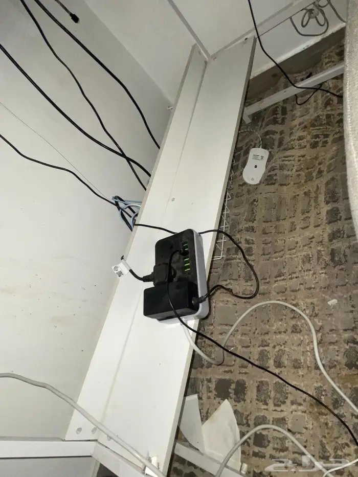 طاولة مكتب او قيمنق 0