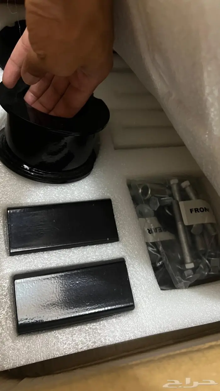 للبيع طقم سبيسرات رفعه 2.5 انش امامي وخلفي 3