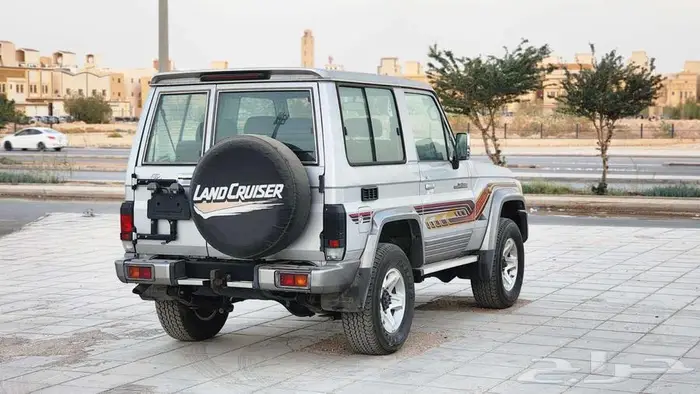 تويوتا مصندق رفرف ونش مواصفات خليجي 2022 4