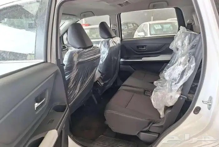 تويوتا فيلوز GLX 2025 6