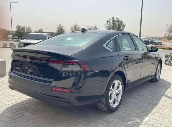 هوندا اكورد LX استندر 2025 جميع الألوان 4