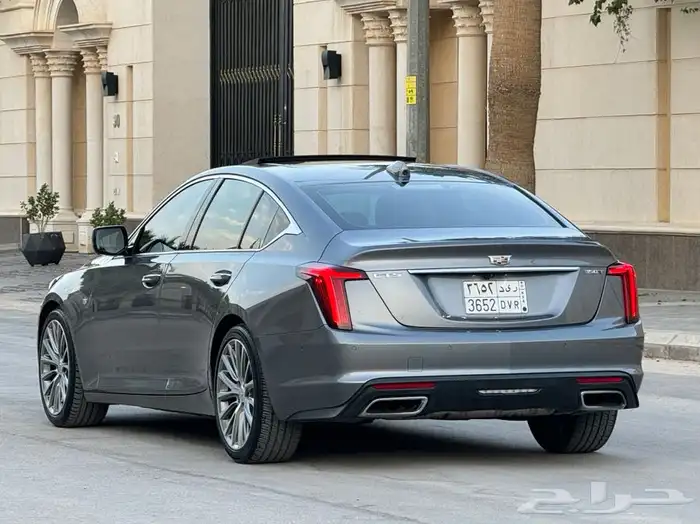 كاديلاك CT5 موديل 2022 اعلى فئه بلاتينيوم تحت الضمان 12