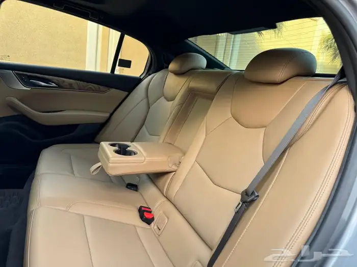 كاديلاك CT5 موديل 2022 اعلى فئه بلاتينيوم تحت الضمان 33