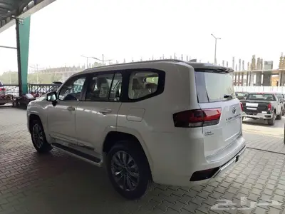 لاندكروزر GXR L3 بنزين 2025 بطاقة جمركيه سعودي كاش وتمويل 8