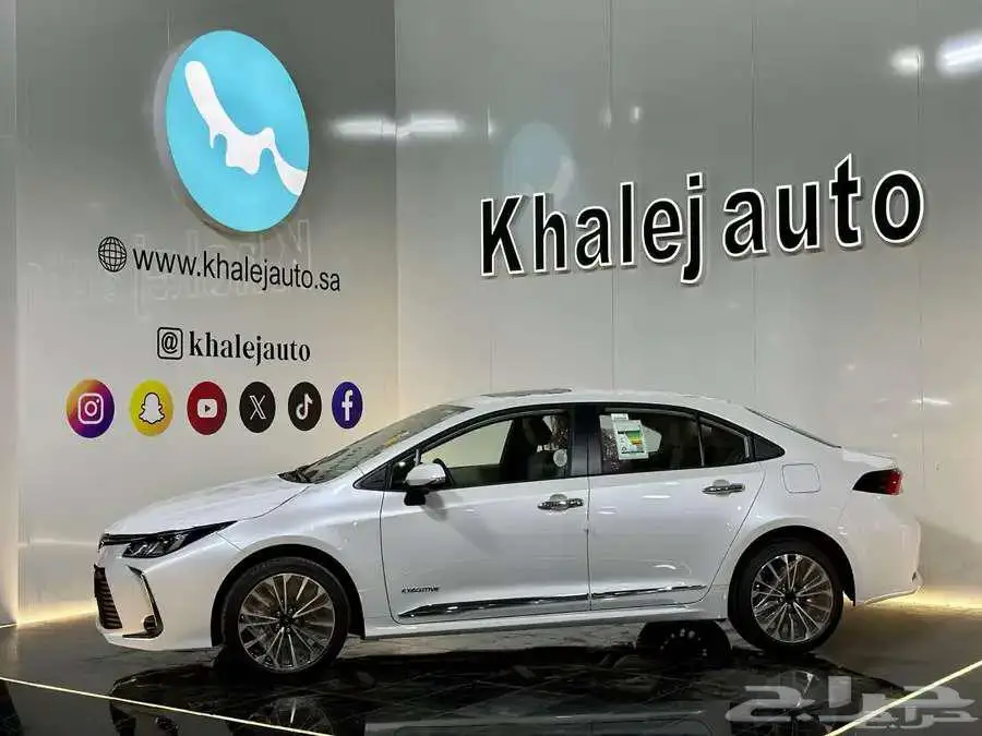 تويوتا كورولا 2.0 XLI فتحه 2025 1