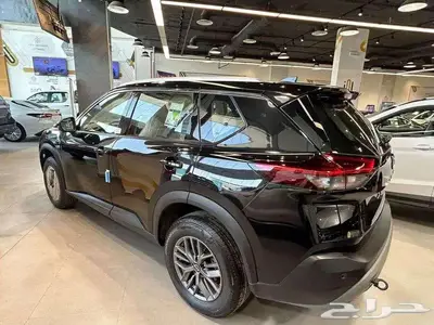 نيسان اكس تريل متوفر 5 و 7 راكب دبل وبدون 2025 3