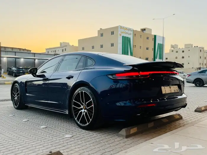 بورش بانميرا GTS موديل 2023 شبه وكاله 10