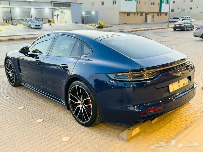 بورش بانميرا GTS موديل 2023 شبه وكاله 18