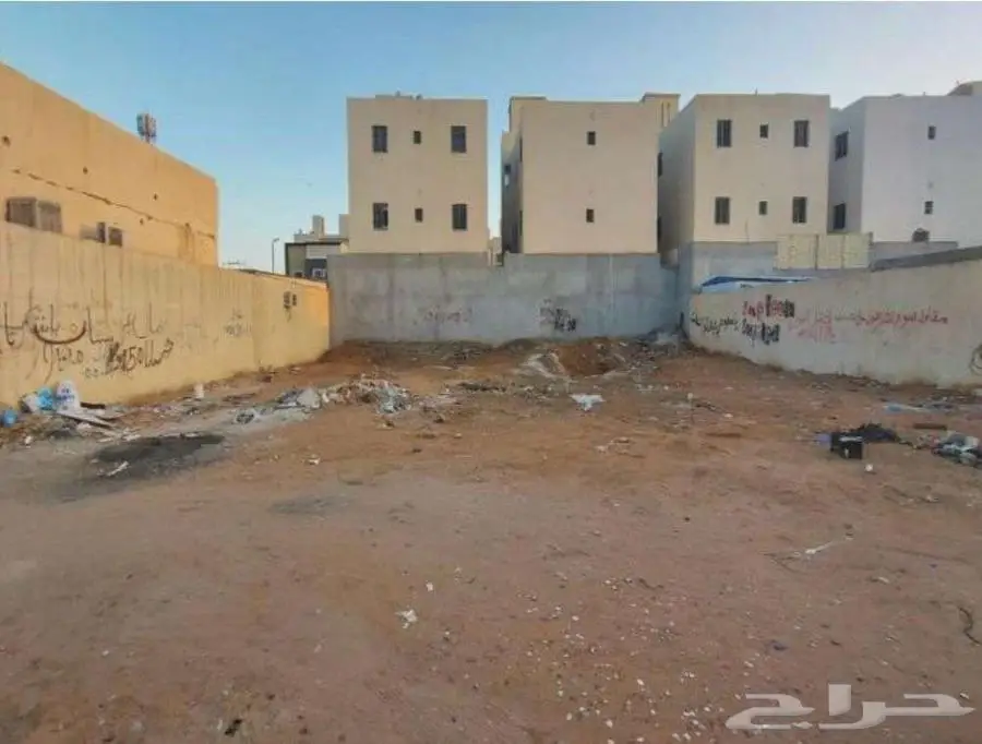 ارض تجاريه للايجار حي القادسيه 2