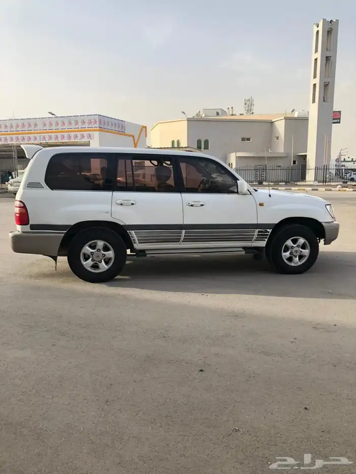 جيب لاندكروزر 6 سلندر جي اكس ار 0
