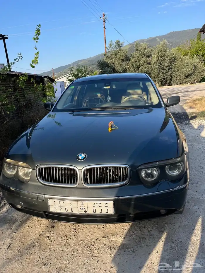 BMW 745 Li 0