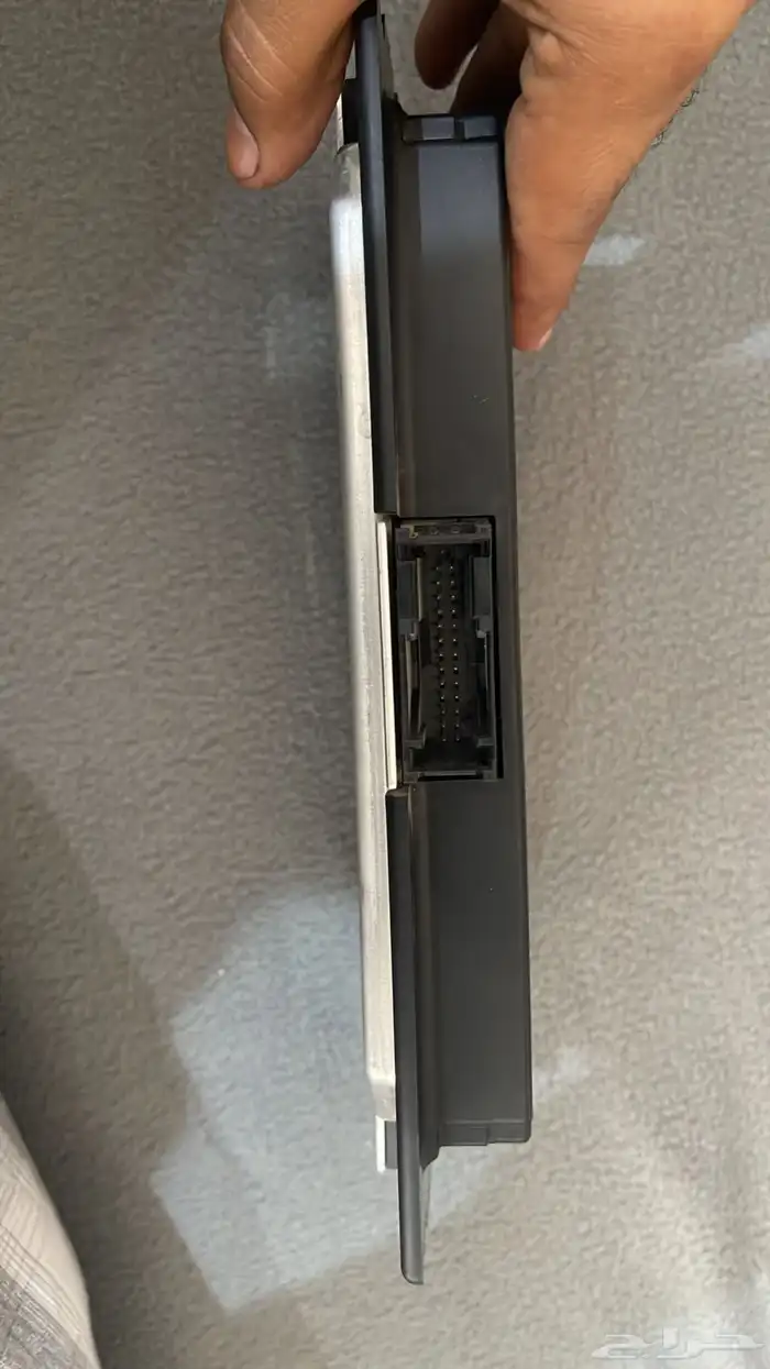 كمبيوتر مفاتيح و نور بي ام E70 2