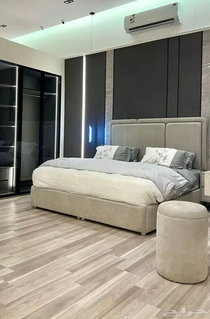 تفصيل غرف نوم وتركيب ديكورات خشبية والتنجيد ودهان الأبواب 4