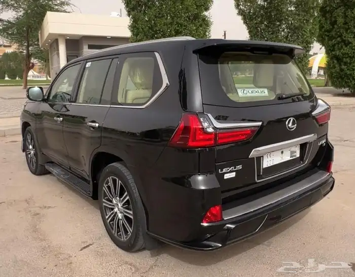 لكزس lX 10