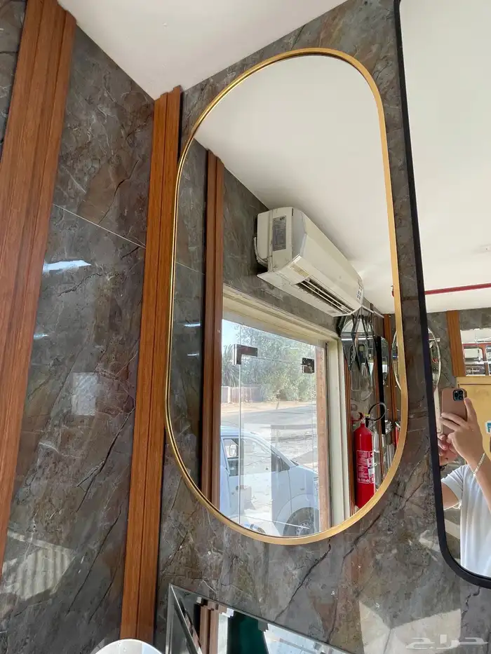 تفصيل غرف نوم وتركيب ديكورات خشبية والتنجيد ودهان الأبواب 5