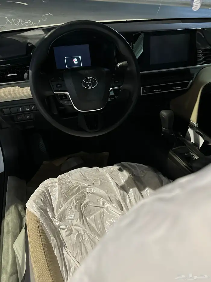 كامري 2025 Eبنزين بسعر 111.500 7
