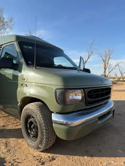 فان رحلات كلاسيكي - فورد Classic van - Ford 8
