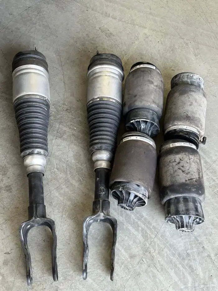 Jeep grand Cherokee front and back hydraulics shockers 0