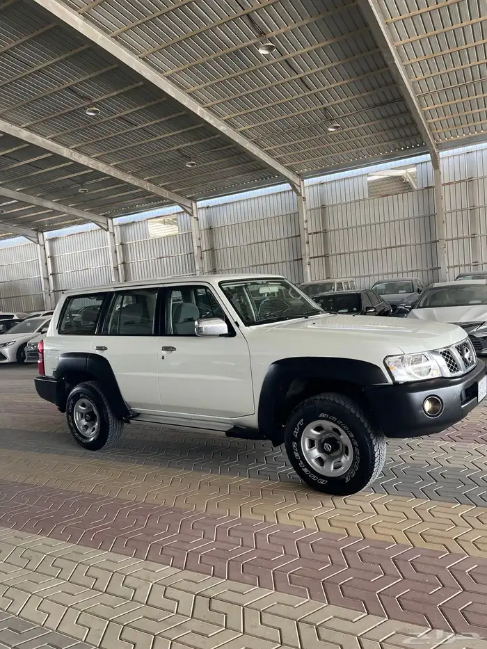 نيسان باترول فتك 4ابواب شبه جديد 2022 سعودي 9