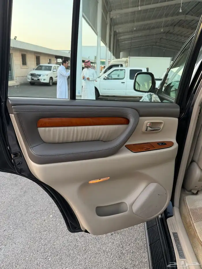للبيع جيب لكزس 2006 سعودي فل كامل 17