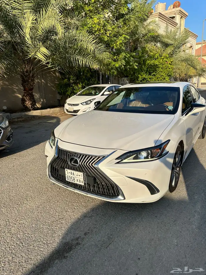 لكزس ES350 موديل 2019 ممشى 84 الف 0