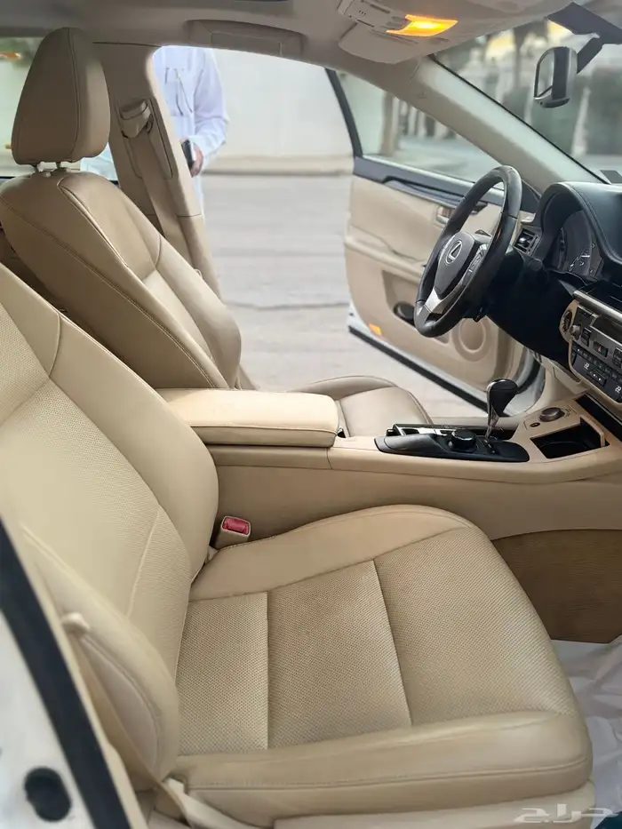لكسز 2015 ( مباع ) 27