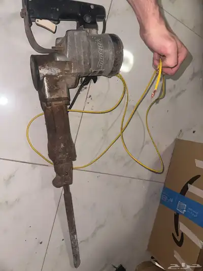 مطرقة كهربائية 1