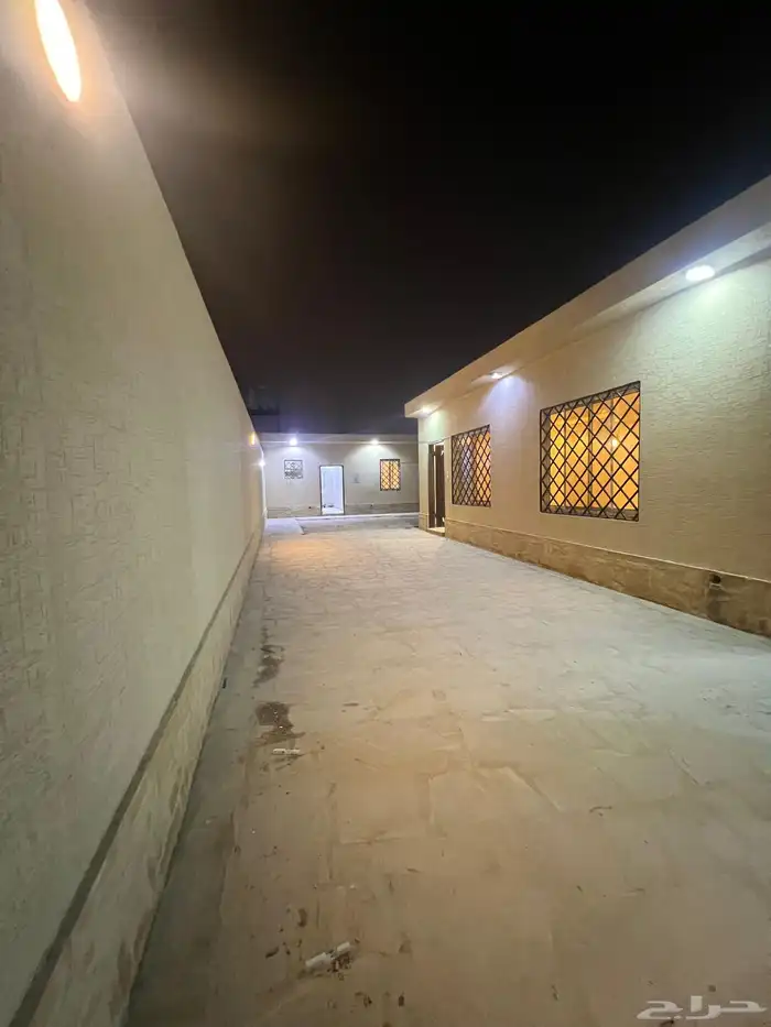 للايجار استراحة عزاب في الرمال مميزة 4
