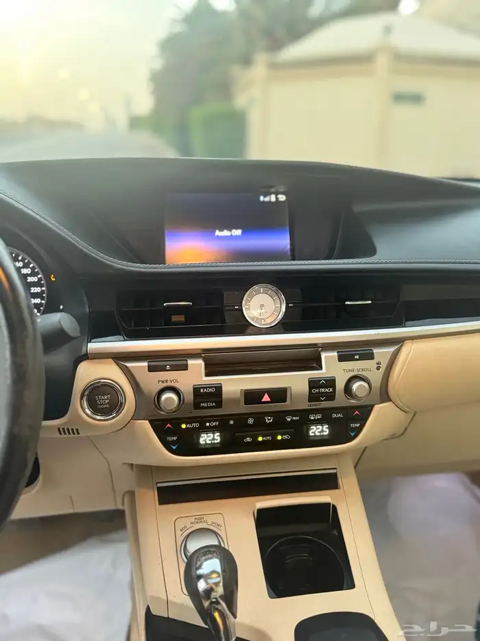 لكسز 2015 ( مباع ) 10