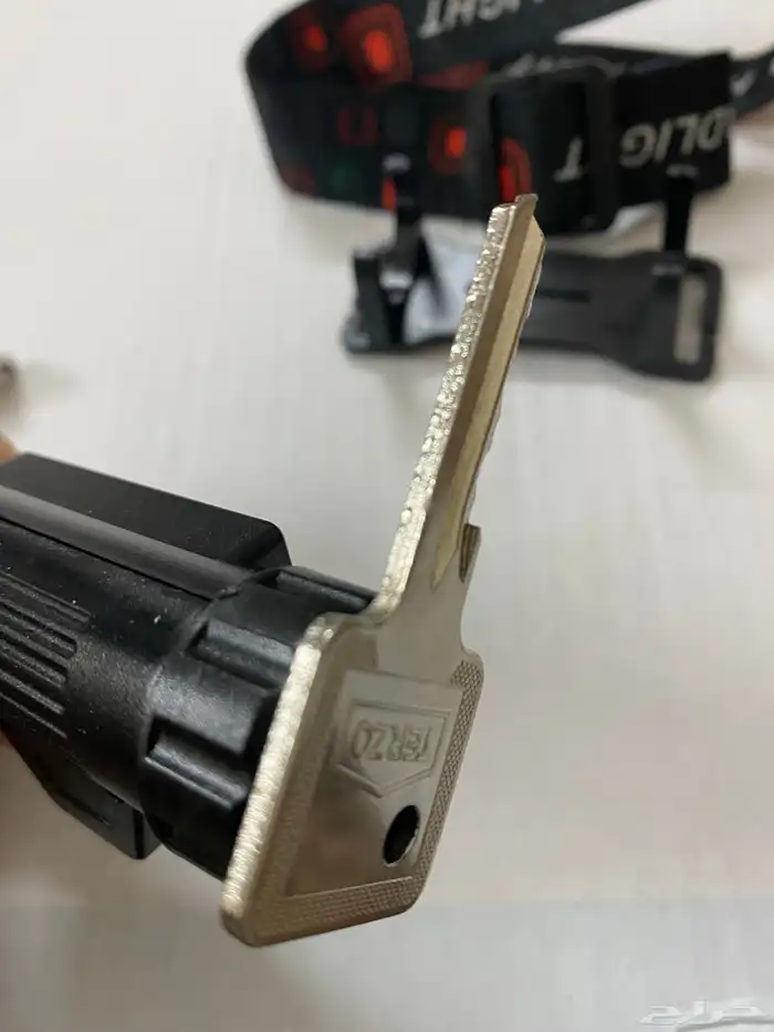 كشاف ليد يركب على الراس 4