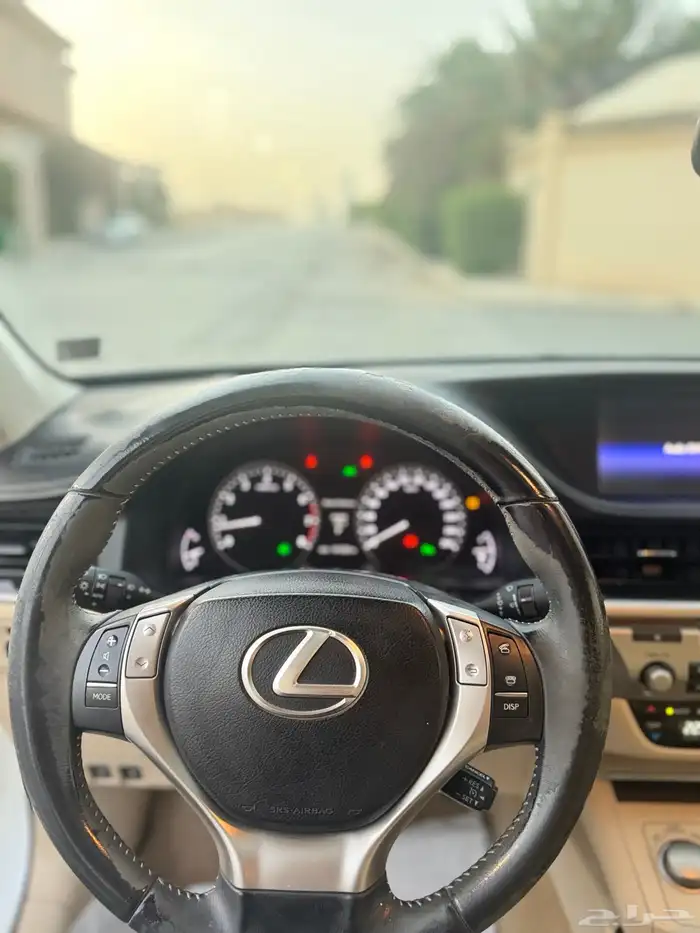 لكسز 2015 ( مباع ) 12