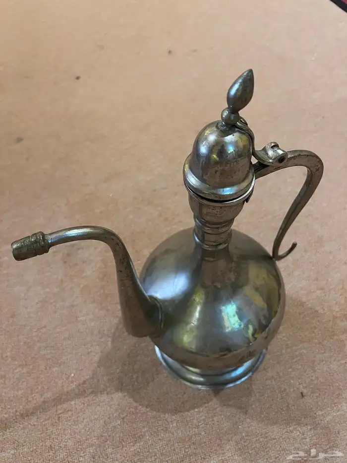 إبريق نحاس تراثي 0