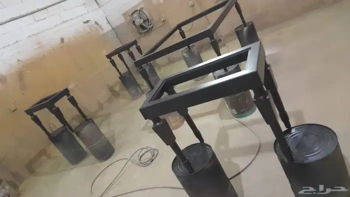 طاولات خدمه غرف نوم ديكورات للجدران 38