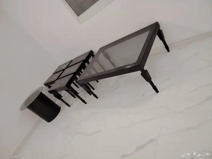 طاولات خدمه غرف نوم ديكورات للجدران 23