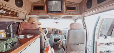 فان رحلات كلاسيكي - فورد Classic van - Ford 22