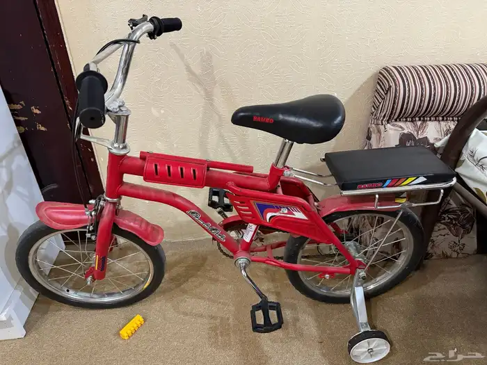 سكوتر وسيارة ودباب 1