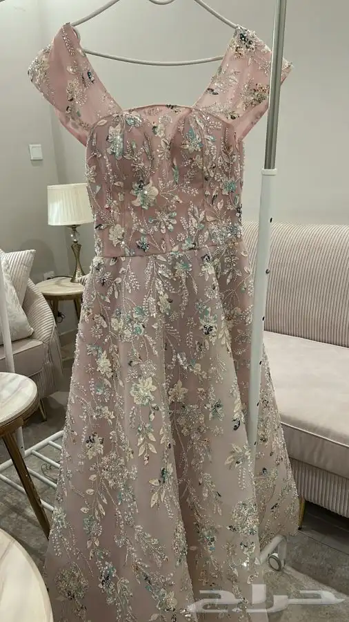 فستان تفصيل شبه جديد 7