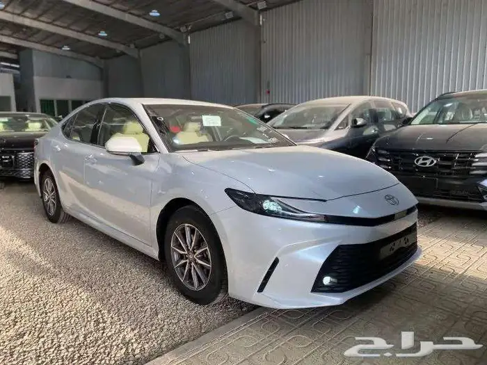 تويوتا كامري استاندر E2025 اقساط عرض بنك الجزيره 0